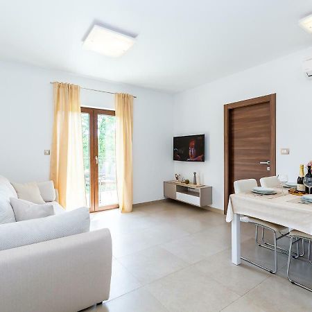 Apartments Gioia Poreč Eksteriør bilde