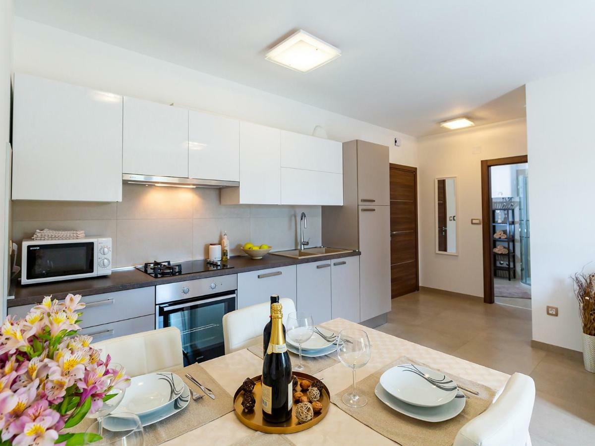 Apartments Gioia Poreč Eksteriør bilde