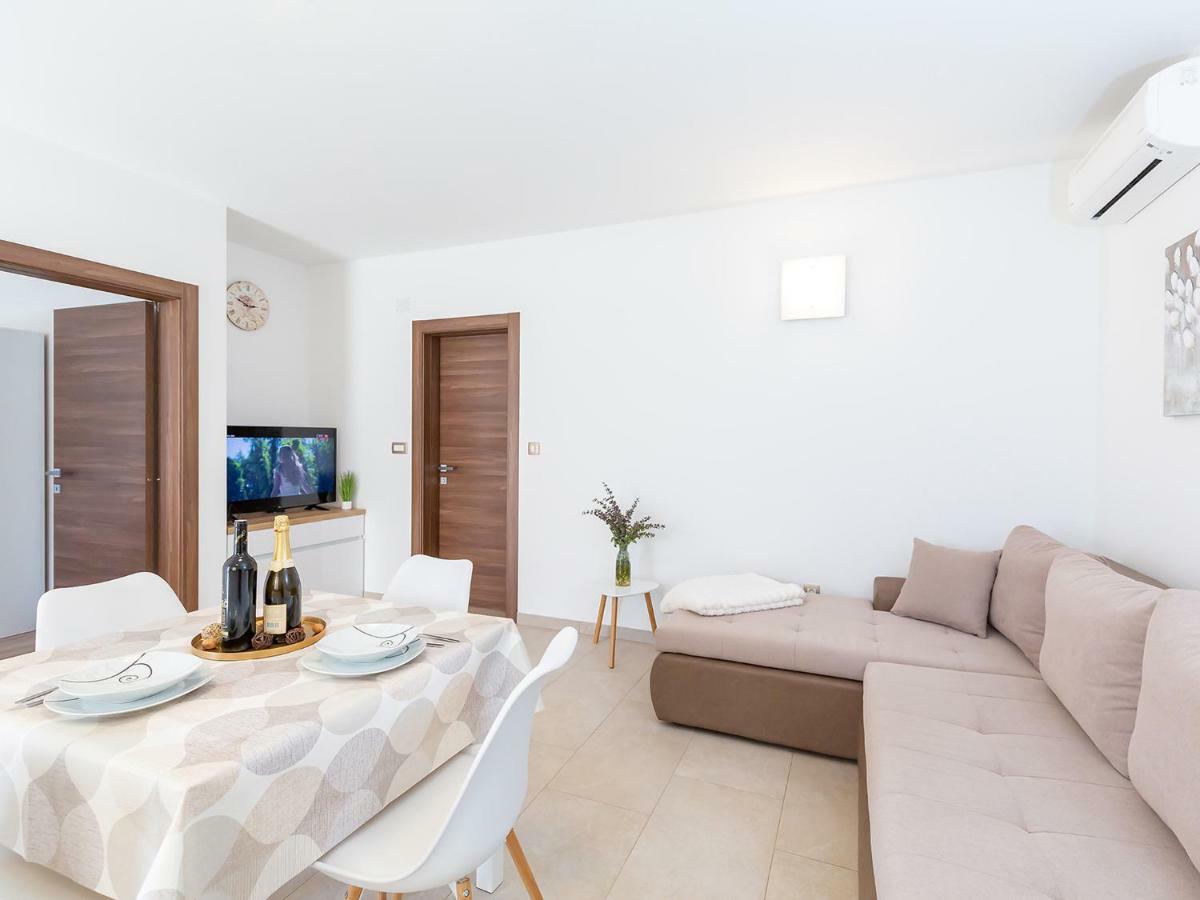 Apartments Gioia Poreč Eksteriør bilde